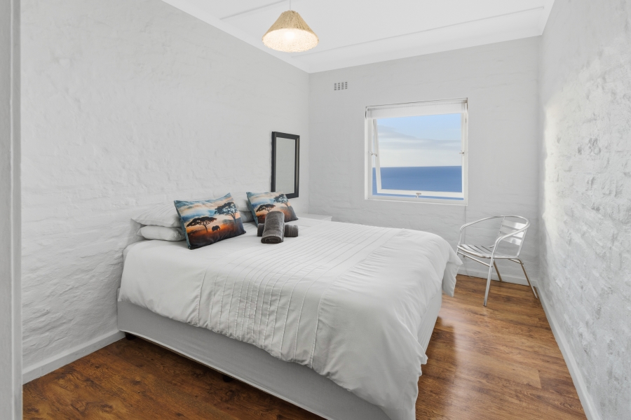 7 Bedroom Property for Sale in Mountainside Western Cape